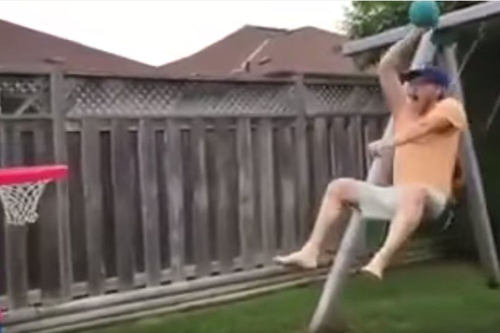 Lud 100 odsto: Pogledajte kako se Jirgen Klop igra sa svojom decom! (VIDEO)