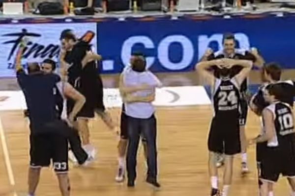 Šmekerski: Partizan genijalno odgovorio na provokaciju iz Zagreba! (FOTO) (VIDEO)