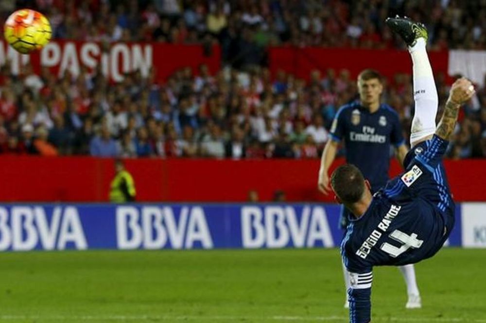 Real obrijan u Sevilji pred El Klasiko: Ramos dao evrogol bivšem klubu, a zatim morao da izađe iz igre! (VIDEO)