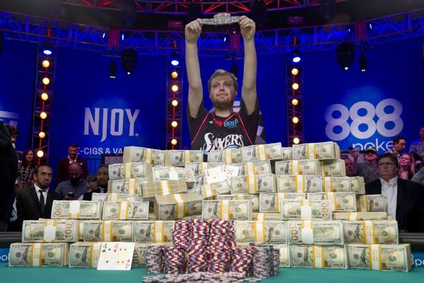 Tri dana sam imao svoj dan! Osvojio je 7,68 miliona dolara na pokeru! (FOTO) (VIDEO)