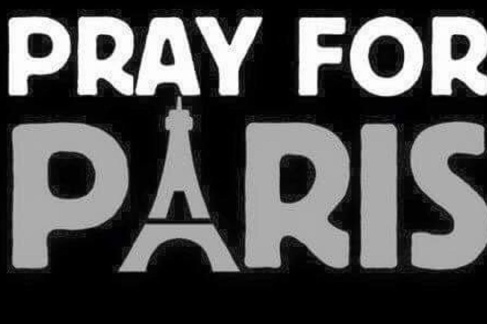 #PrayForParis: Ovu fotku šeruju svi koji su uz Francuze! (FOTO)