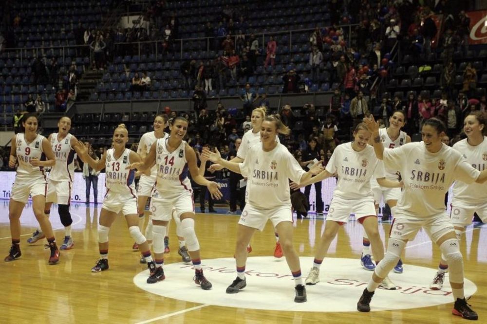 I Pionir je imao priliku da vidi čuveni ples srpskih košarkašica! (VIDEO)