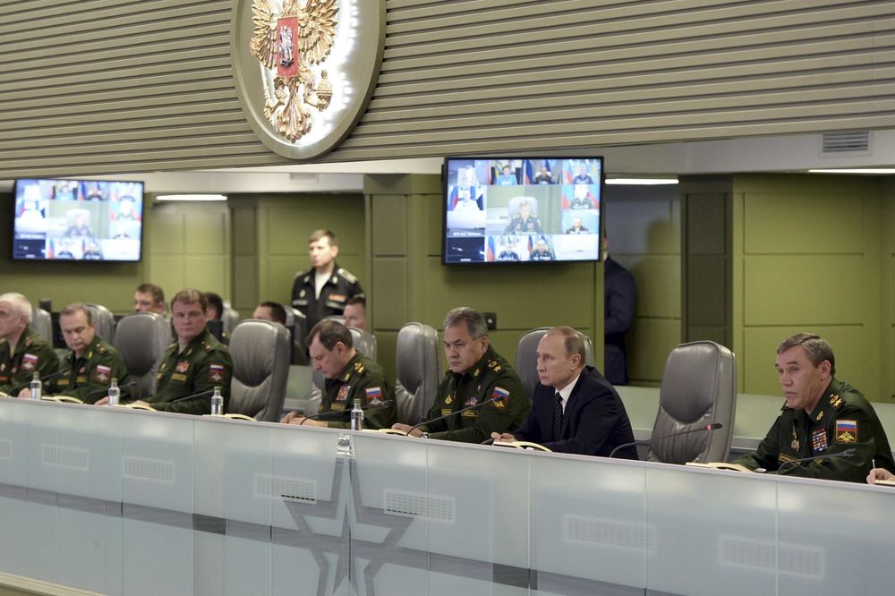 Brutalna sila: Zavirite u ratnu sobu Vladimira Putina i ruske vojske! (FOTO) (VIDEO)