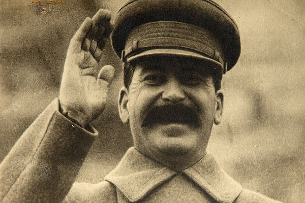 Voleo je vino i vesterne, a bogami i krv: 25 činjenica o Staljinu koje najverovatnije niste znali! (FOTO) (VIDEO)
