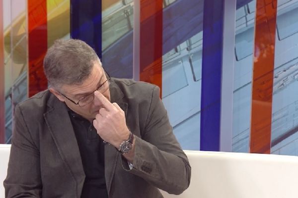 Mićko imitirao Vučića: Svaka čast, nije lako reći 80 puta širi noge! (VIDEO)