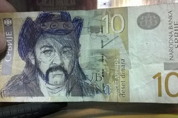 Živ je Lemi, umro nije: Kako je pokojni vođa Motorheada završio na srpskoj novčanici? (FOTO)