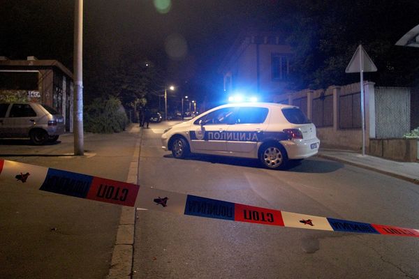 Horor u Šapcu: Taksista umro pošto ga je putnik ubo nožem u vrat!
