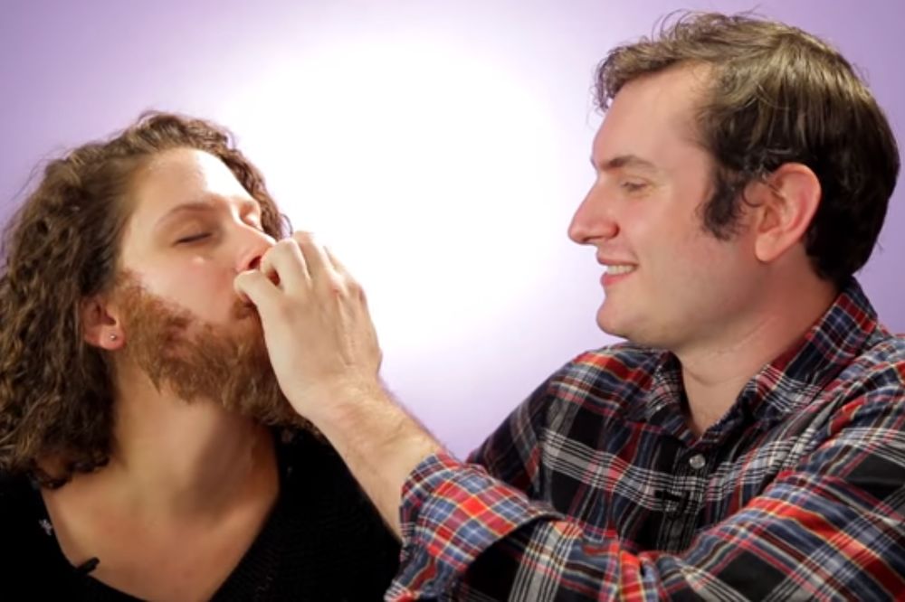 Sada znaju kako im je: Da li biste se poljubili sa bradatom devojkom? (VIDEO)