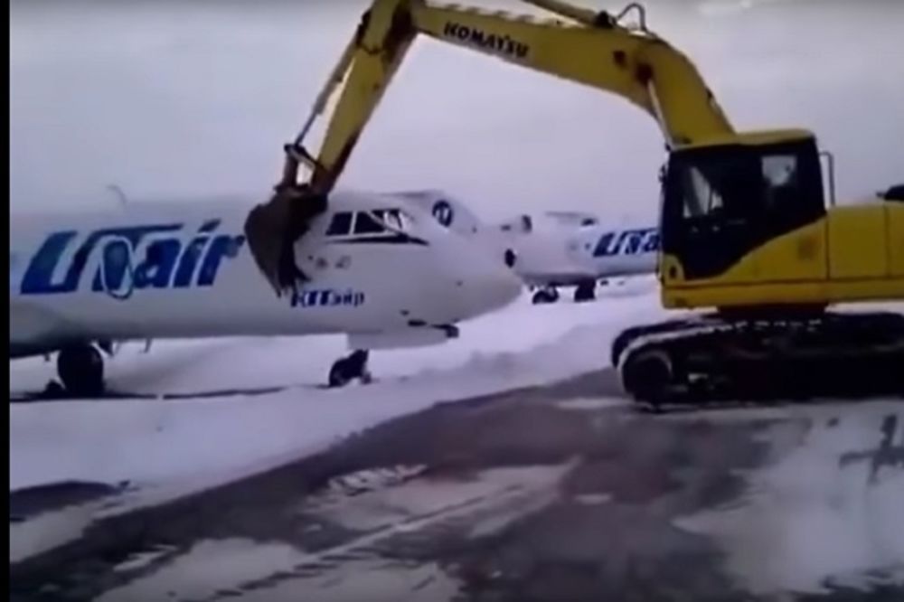 Osveta je bila slatka: Dobio je otkaz, a onda je uništio avion od 3.5 miliona funti! (VIDEO)
