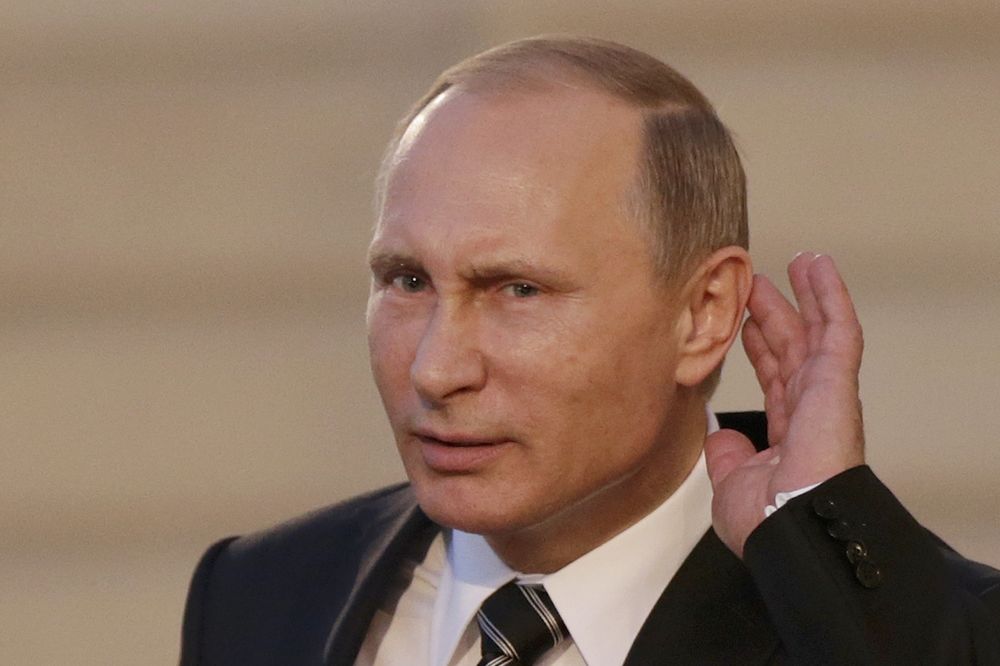 Da li je u metrou Putin ili njegov dvojnik? Ova fotografija je zapalila sve na internetu (FOTO)