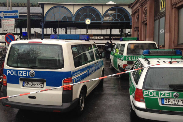 Napad u Minhenu: Jednu osobu ubio, četvoro ranio uz povik Alahu akbar (VIDEO) (FOTO)