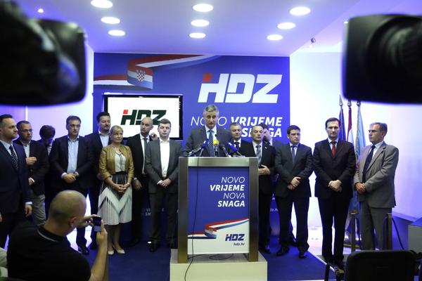 HDZ ostao bez šefa, Karamarko podneo ostavku! (FOTO)