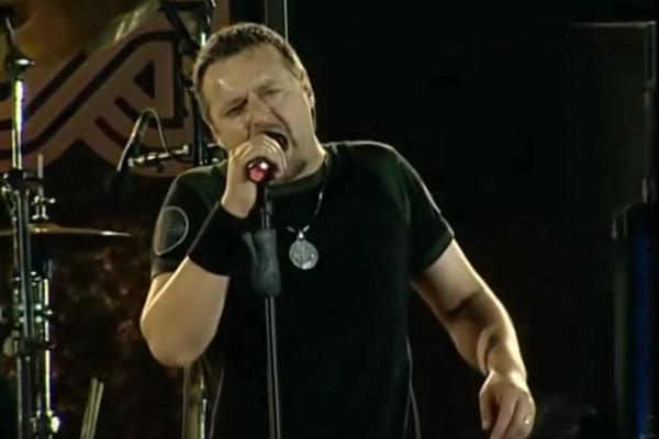 BRAVO ZA AUSTRIJU: Zabranjen koncert proustaškog pevača Tompsona! (VIDEO)