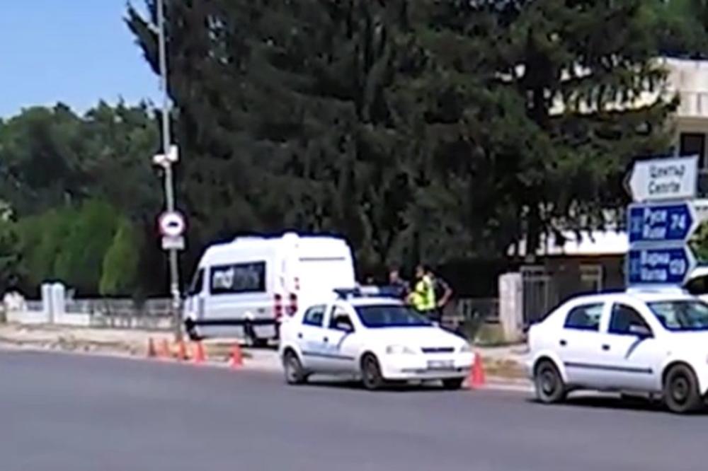 Delije stigle u Razgrad: Policija pretresa vozila sa srpskim navijačima! (FOTO) (VIDEO)