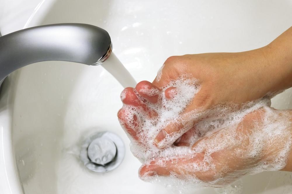 Više vam neće pasti na pamet da koristite antibakterijske sapune (FOTO) (GIF)