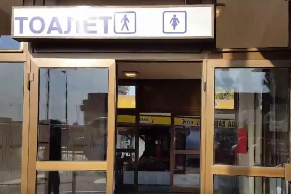 PAZI, SNIMA SE: Beograđanke, u ovaj javni WC ne zalazite, možete da završite na internetu! (VIDEO)