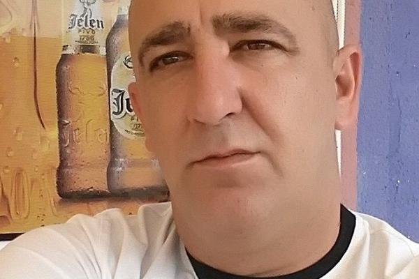 "BIO SAM NA IVICI INFARKTA I ŠLOGA": Otac Radenka (8) očajan posle presude doktoru za smrt sina!