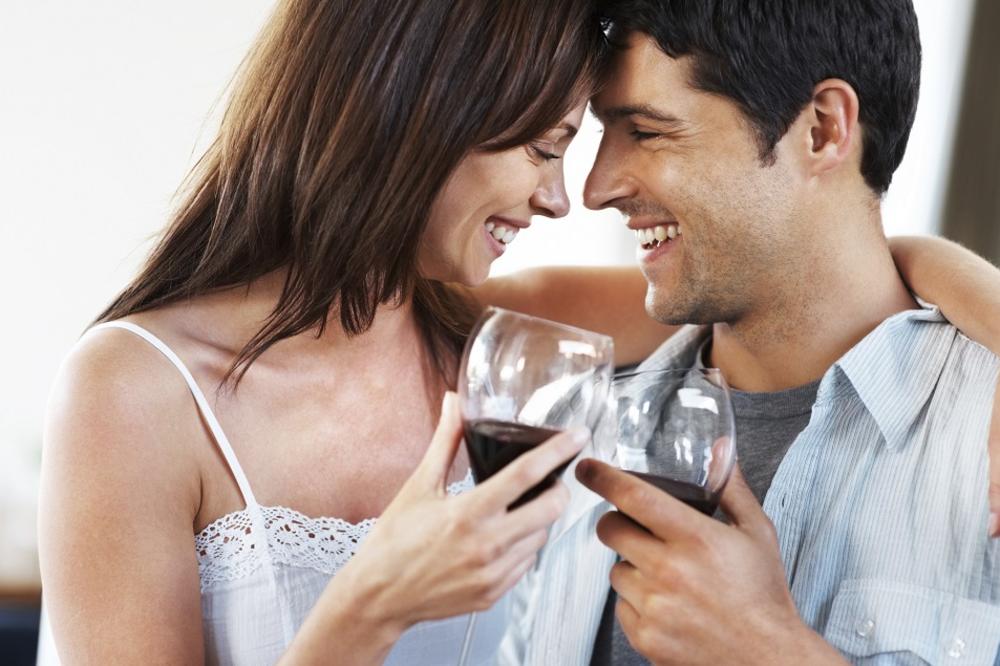 Zašto muškarci bolje podnose alkohol od žena? (FOTO) (GIF)