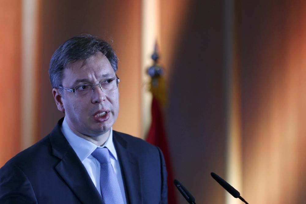 Vučić na proslavi osmogodišnjice SNS-a : Postoji samo jedna politika, a to je briga o Srbiji!