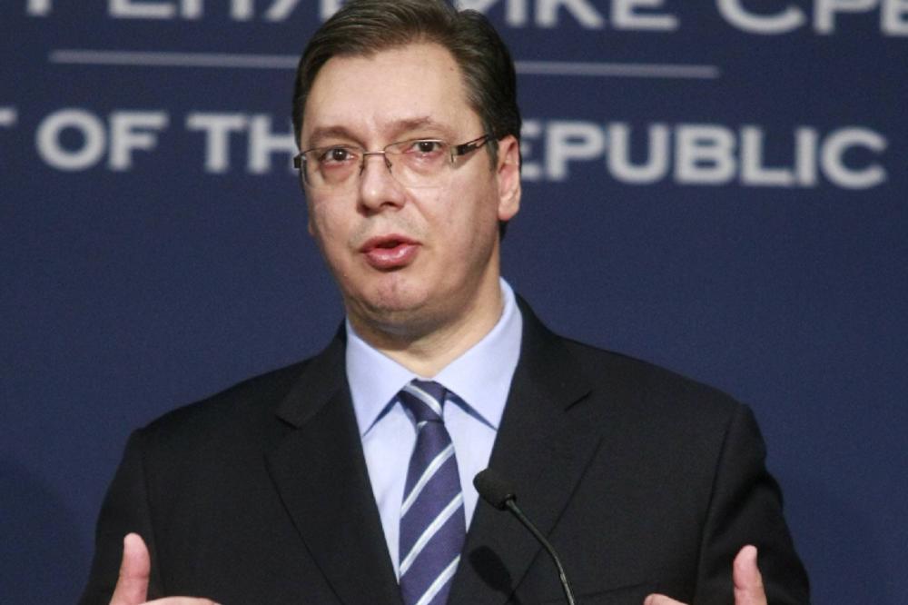 Prekipeli mu protesti: Vučić ide na vanredne parlamentarne izbore u julu?