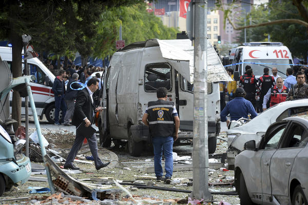 Eksplozija u Turskoj ispred zgrade Privredne komore u Antaliji! (FOTO) (VIDEO)