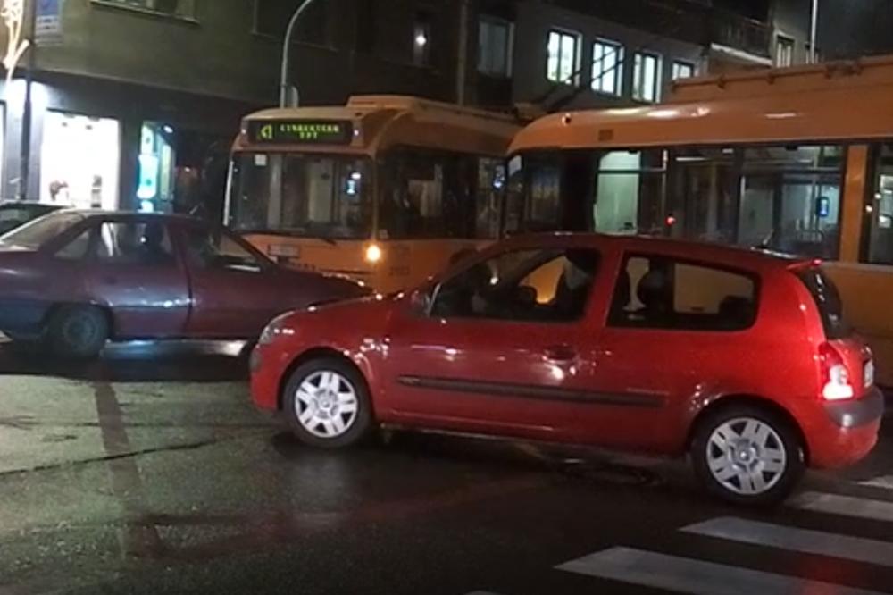 3 bahata vozača blokiraju ceo Beograd: Zbog njih nigde NE MOŽEMO DA PROĐEMO, a razlog će vas razbesneti! (VIDEO)