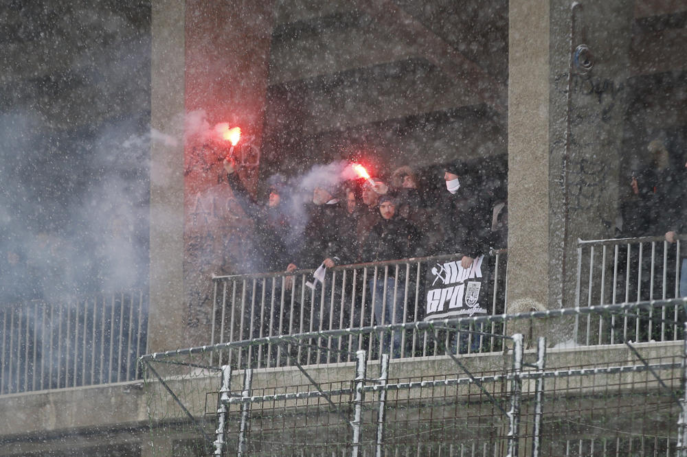 Bakljada Grobara i debi Tavambe po snegu! Partizan moćan u prvom pripremnom meču! (FOTO)