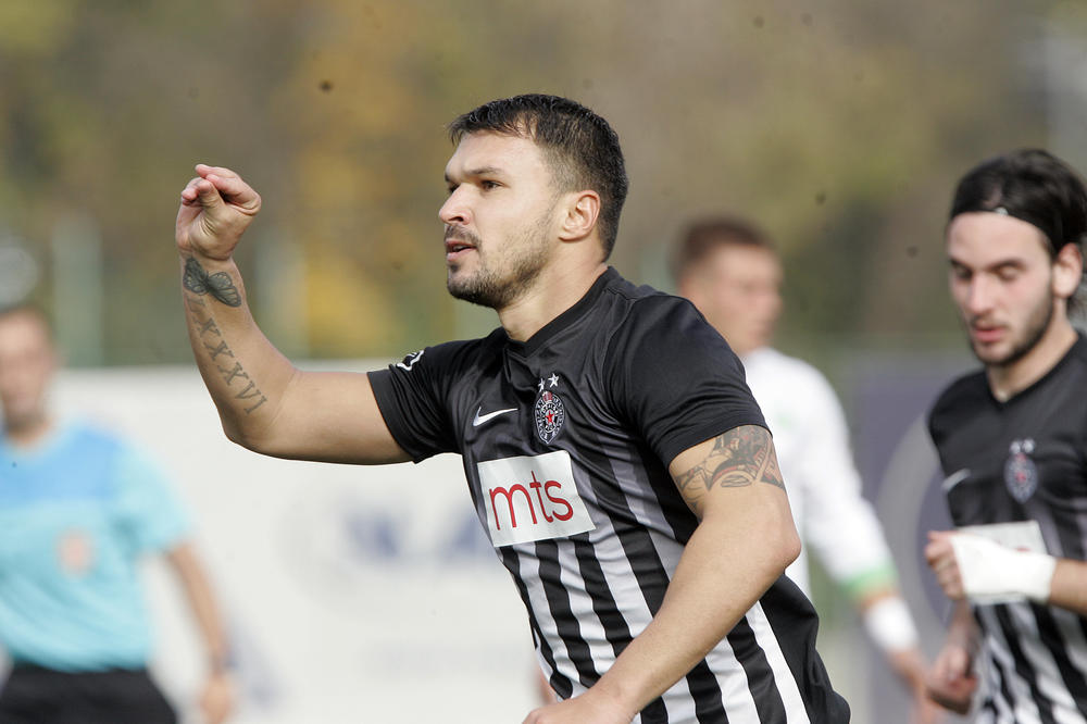 Božinov se spremio kao zverina da gine za Partizan i poslao poruku Vazuri, Vučeli i Ilievu! (FOTO)