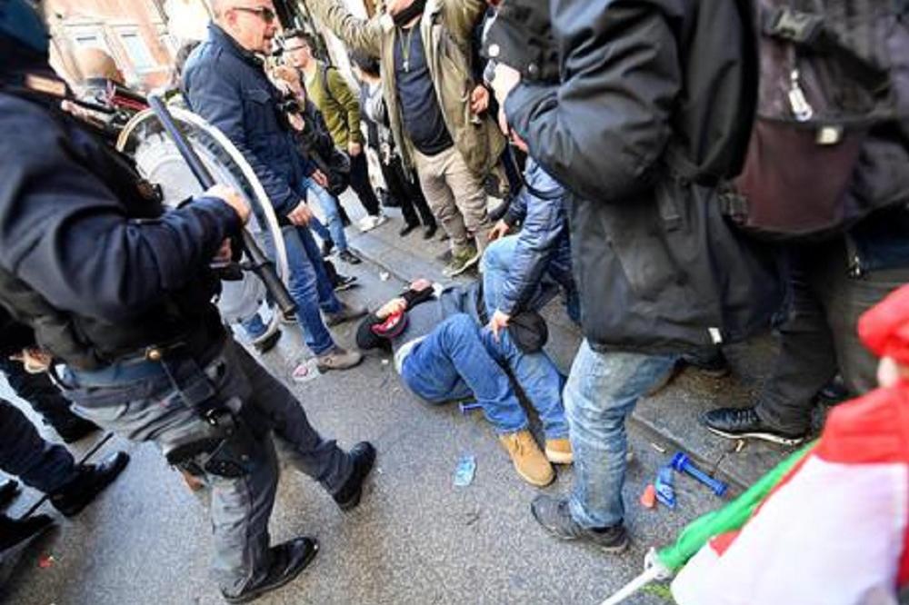 Protest zbog UBERA PRERASTAO U OPŠTU MAKLJAŽU u Rimu! (FOTO) (VIDEO)