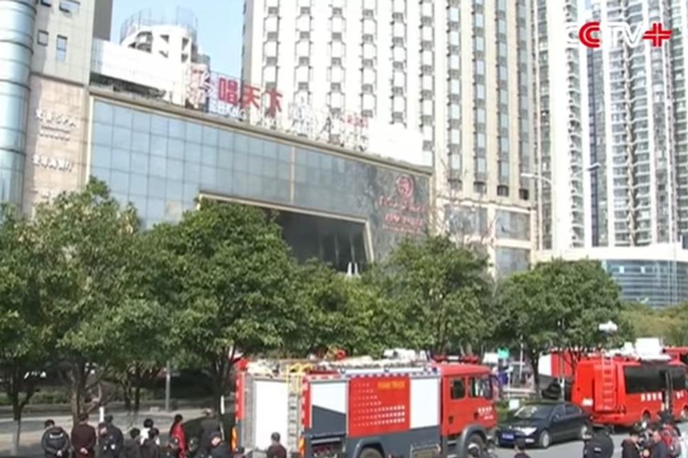 Stravičan požar u hotelu: 10 osoba nastradalo, jedna pod naletom vatre skočila kroz prozor! (FOTO) (VIDEO)