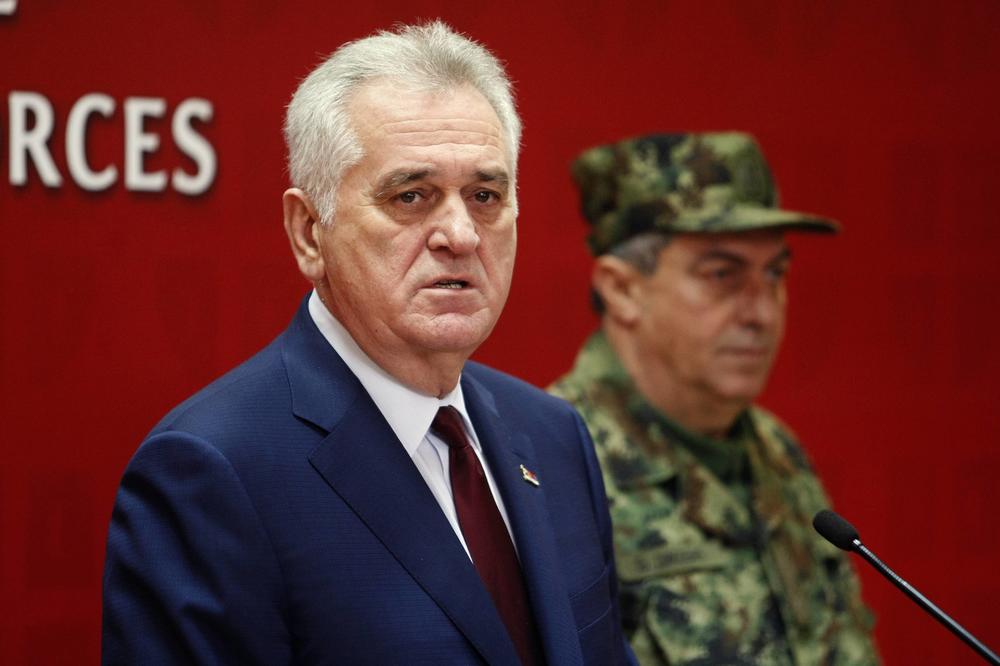 Nikolić: Srbija nikome ne zvecka oružjem, ali smo spremni da se branimo