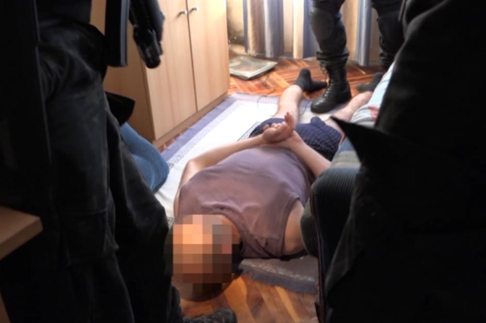 NOSILI EKSPLOZIVNE NAPRAVE USRED BEOGRADA: Sjajna akcija srpske policije, pogledajte kako su uhapšeni osumnjičeni! (VIDEO)