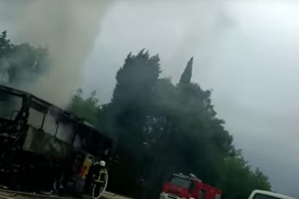 Horor na putu u Hrvatskoj: Autobus POTPUNO izgoreo,  putnici jedva izvukli žive glave!  (VIDEO)