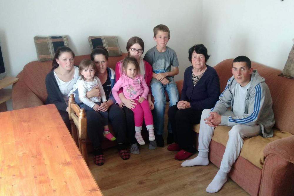 Muž joj se ubio zbog kredita u švajcarcima, ostala sa šestoro dece: Potresna ispovest Branke Aleksić (FOTO)
