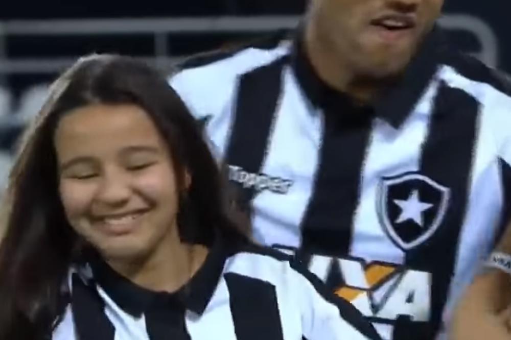 Fudbal u svom punom sjaju! Kakav poklon navijača slepoj devojčici za rođendan!!! (VIDEO)