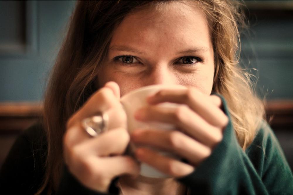 Ako popiješ ovo umesto jutarnje kafe, smršaćeš očas posla! (FOTO) (GIF)