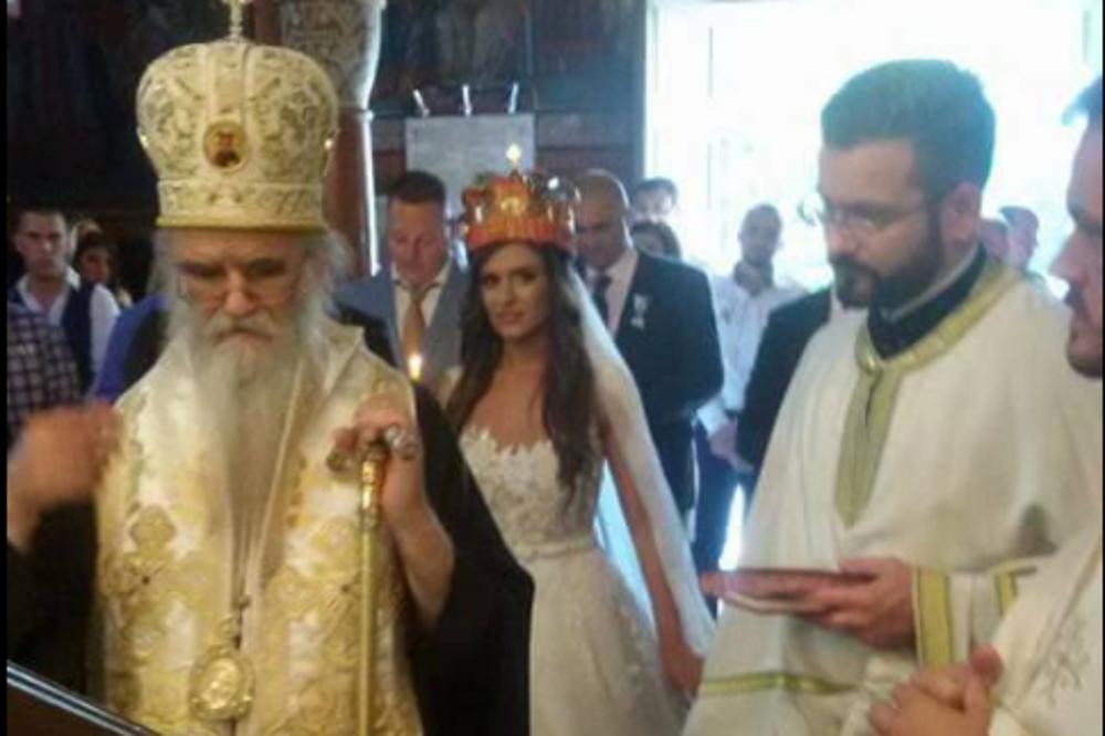 AMFILOHIJE JE NJU UPOREDIO S MAJKOM JUGOVIĆA! Najlepša srpska političarka otkriva detalje svog venčanja!