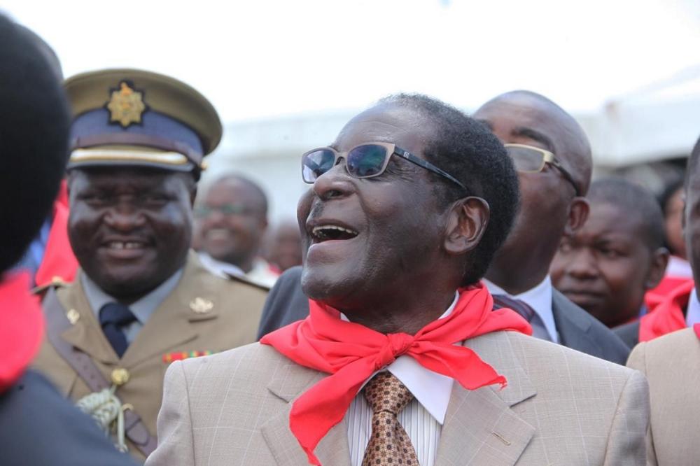 PUČ U ZIMBABVEU, SMENJEN MUGABE POSLE 37 GODINA! Vojska preuzela kontrolu, novi predsednik je Mnangagva!
