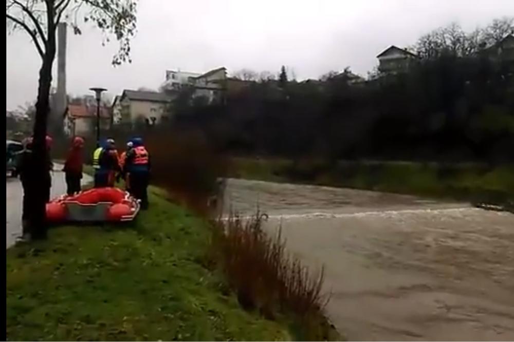 100 LJUDI UKLJUČENO U POTRAGU: Dva muškarca upala u nabujalu reku u Sarajevu! (FOTO) (VIDEO)