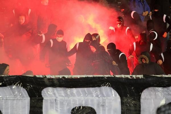 UŽASNE VESTI ZA CRNO-BELE! Drakonska kazna za Partizan zbog nereda na Jugu! (FOTO)