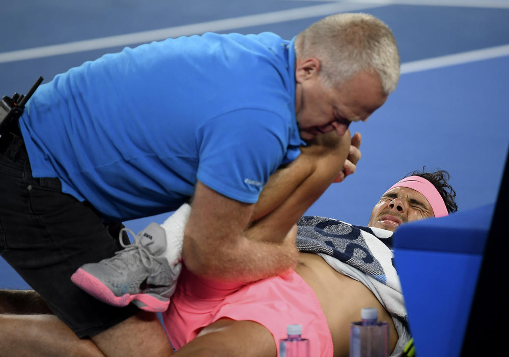 Rafael Nadal je pokušao i sa medicinskom pomoći, ali nije išlo