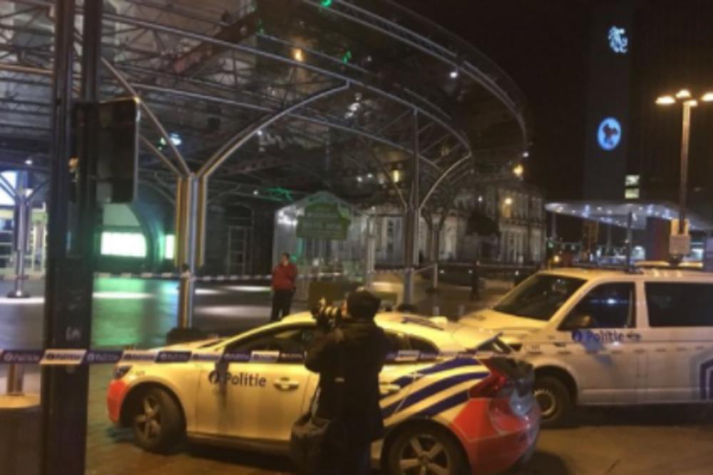 ZA DLAKU SPREČEN TERORISTIČKI NAPAD: Policija na železničkoj stanici ranila napadača koji je vikao "Alahu akbar" (VIDEO)