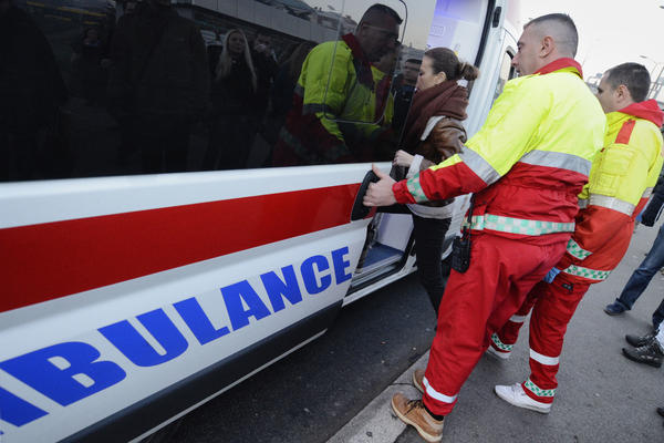 TEŽAK UDES U BEOGRADU: Sudar na auto-putu, više povređenih, dve ekipe HITNE POMOĆI na terenu!