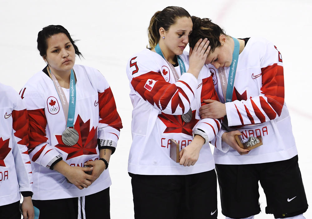 Ženska hokejaška reprezentacija Kanade je osvajala zlato na poslednjih 4 ZOI