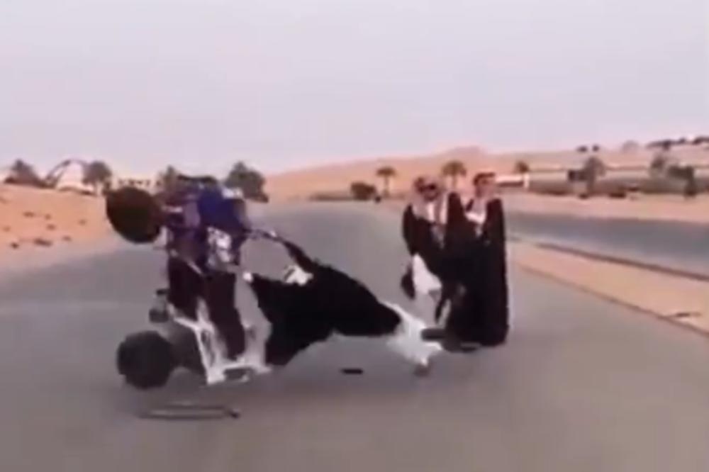 LJUDI PLAČU OD SMEHA KAD GLEDAJU OVAJ SNIMAK: Arapi se zabavljaju kao da NE POSTOJI SUTRA! (VIDEO)