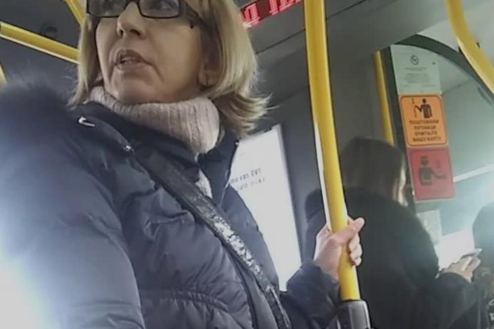 IZAĐI NAPOLJE, SELJANČURO JEDNA! Vozač maltretirao ovu ženu koja je ušla s malim psom u autobus, a onda je pokopala i policija! (VIDEO)