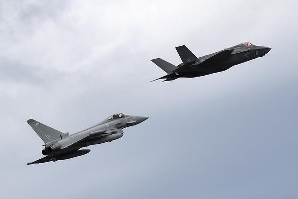 DRAMA NA NEBU! 19 kineskih borbenih aviona ušlo u vazdušni prostor Tajvana