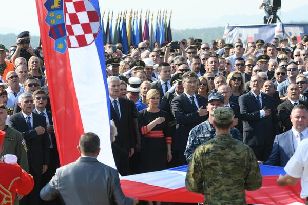 BEDA HRVATSKE, ANNO DOMINI 2018: Ministar pozdravlja RATNOG ZLOČINCA, a USTAŠKI POZDRAV je sasvim OK!