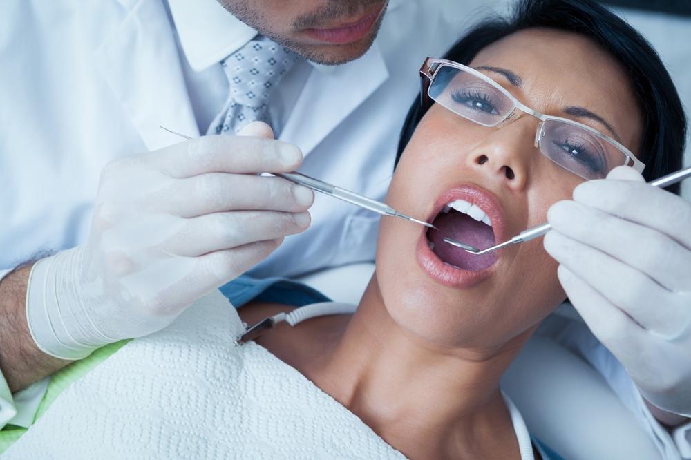 KREZUBA NACIJA: Skoro MILION Srba nema zube, a svaki dan ih pere SAMO POLOVINA