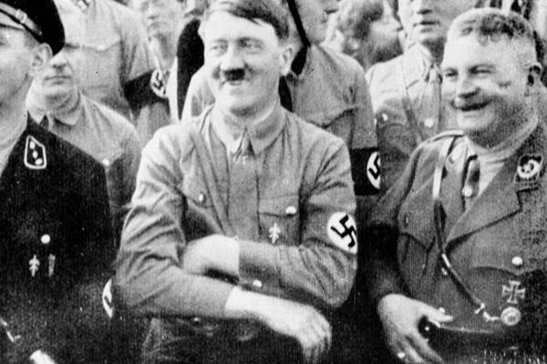 OVO SU NAJBIZARNIJA ZABRANJENA IMENA: Jedno od njih je Hitler, a na listi ih ima još čak 76!